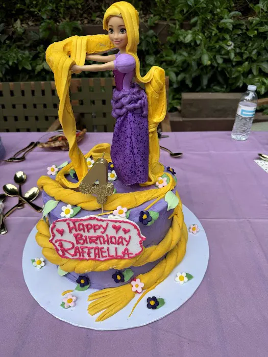 Hansen's Cakes Picture 3