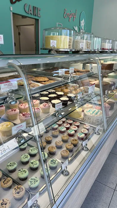 SusieCakes - La Brea Picture 3