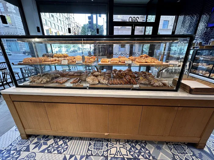 Paris Baguette Picture 7