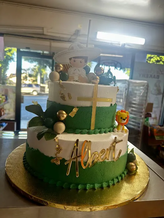 La Sureñita Bakery Picture 10