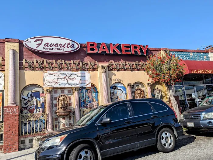 La Favorita Bakery Picture 10