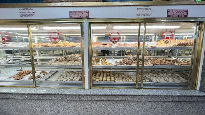 La Favorita Bakery Picture 5