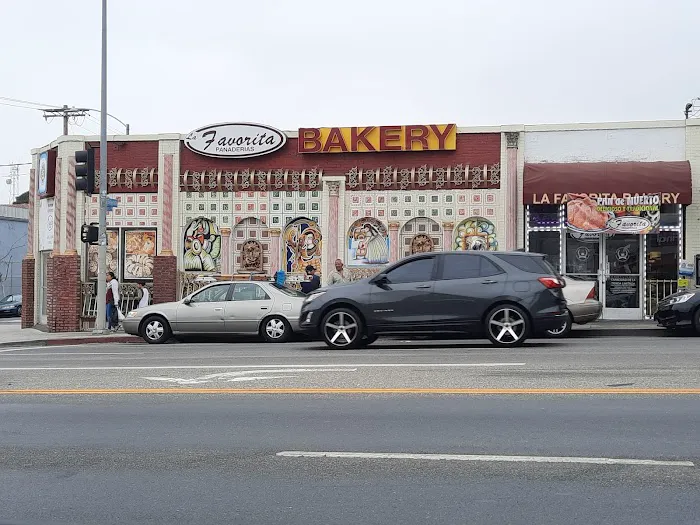 La Favorita Bakery Picture 6
