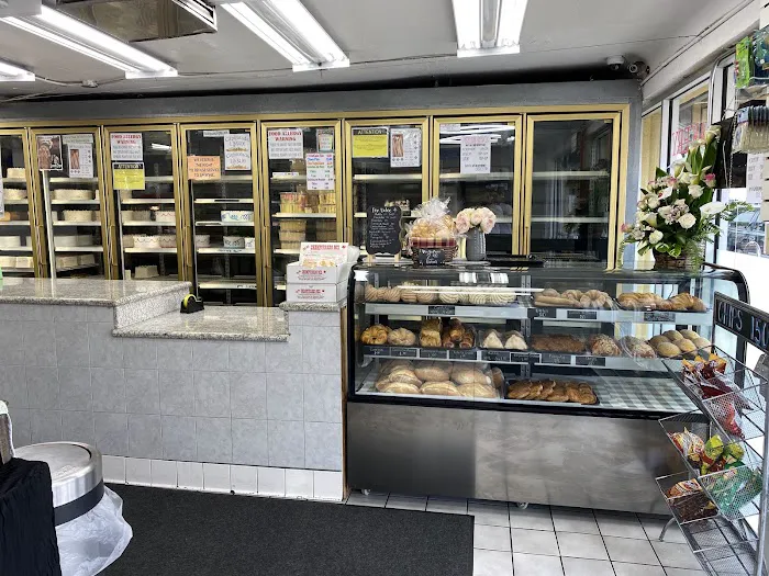 Pasteleria Luceros Picture 9