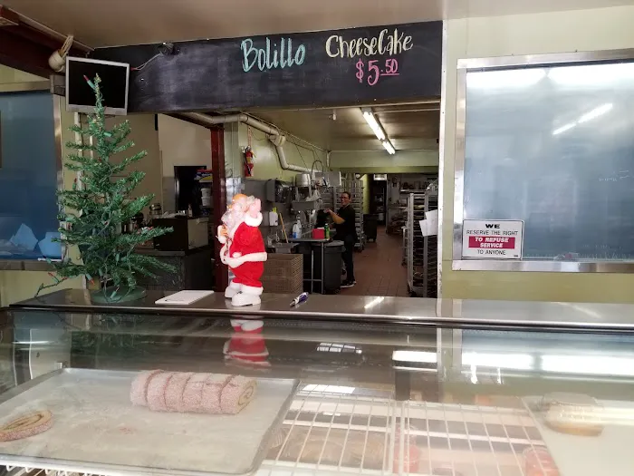 La Central Bakery Restaurant Picture 5
