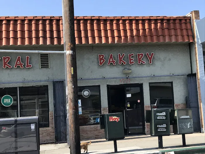La Central Bakery Restaurant Picture 7