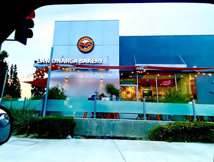La Monarca Bakery & Cafe Picture 1