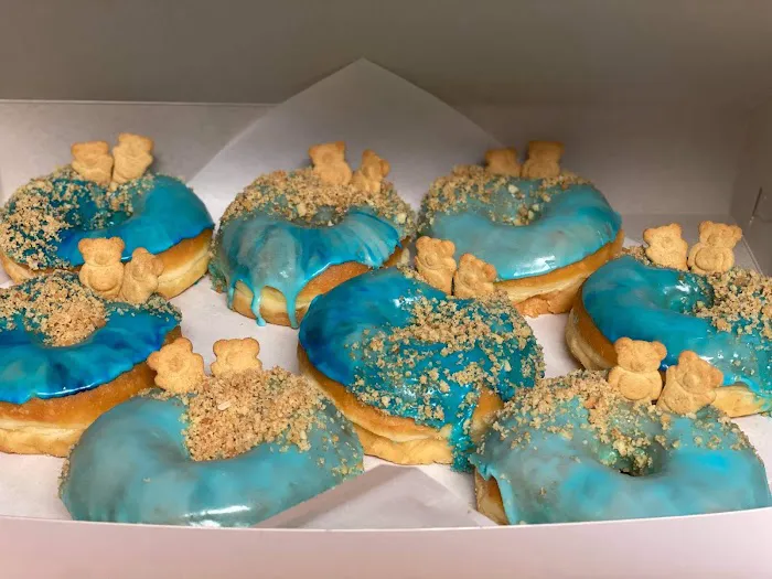Sunshine Donuts & Water Picture 4