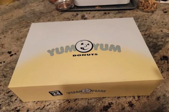 Yum Yum Donuts