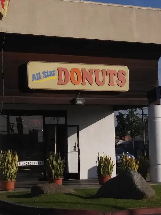 All Star Donuts Picture 10