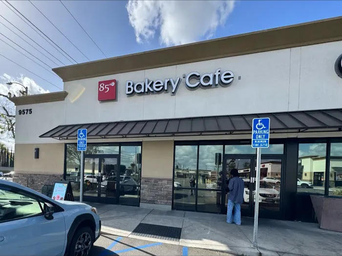 85°C Bakery Cafe - Cypress Picture 6