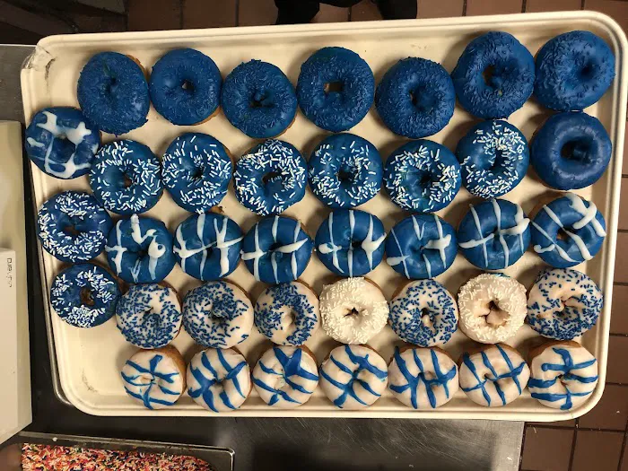 Yum Yum Donuts Picture 1