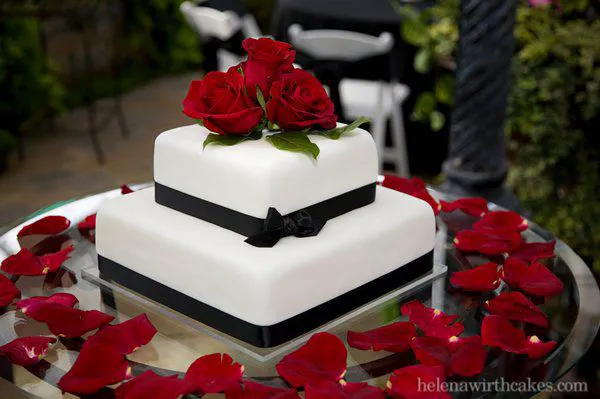 Helena Wirth Custom Cakes Picture 8