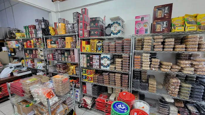 Shater Abbass Bakery & Market Picture 9
