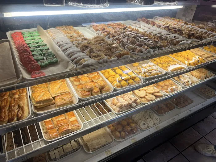 Pink Orchid Bakery Picture 2