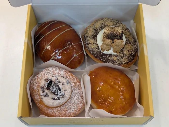Flour Premium Doughnut Picture 6