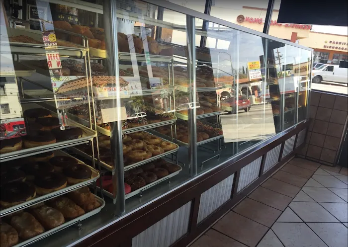 Yum Yum Donuts Picture 10