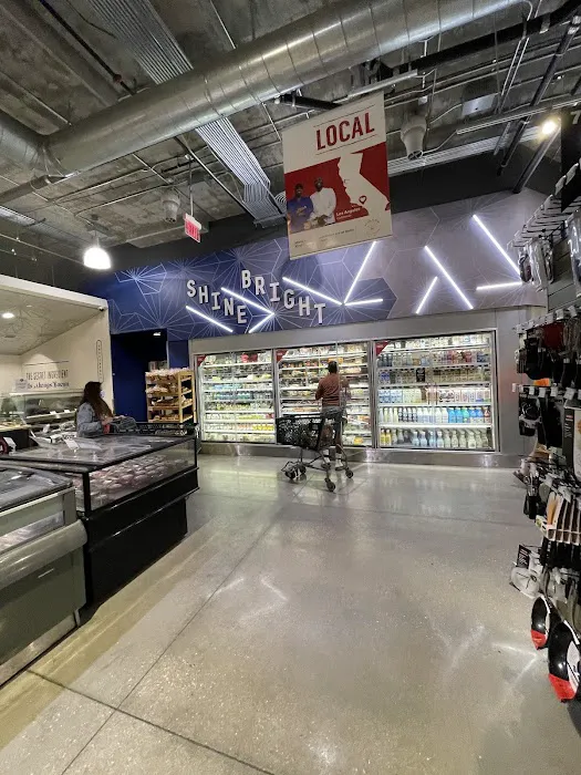 Whole Foods Bakery Picture 7