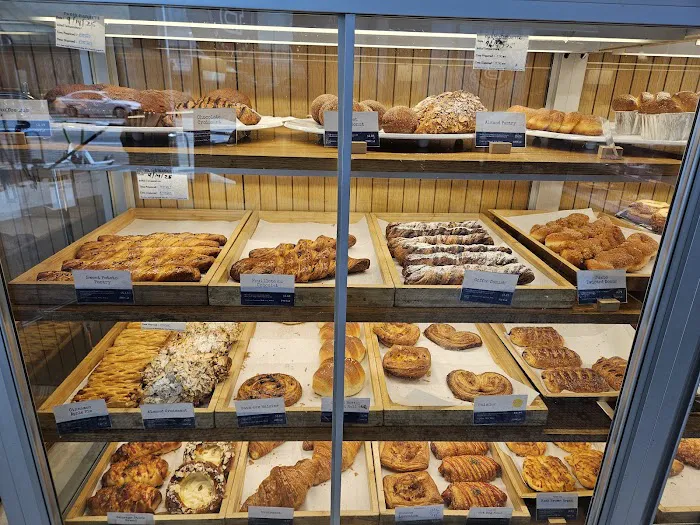 Paris Baguette Picture 1