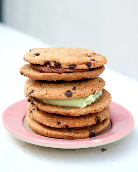 Erin McKenna's Bakery LA Picture 9