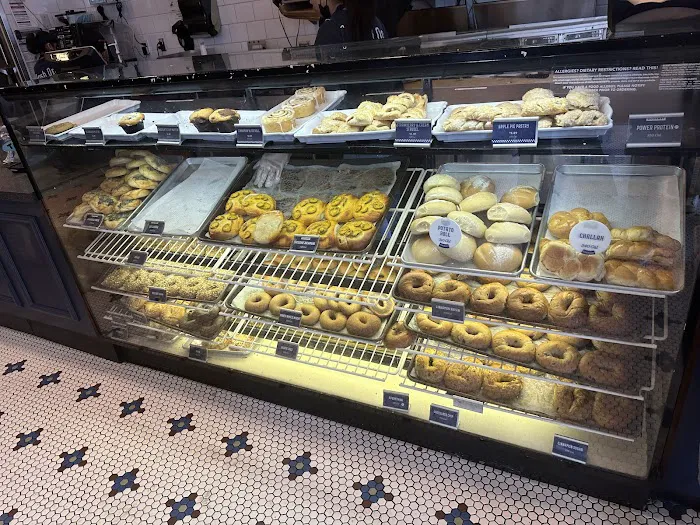 Noah's NY Bagels Picture 5
