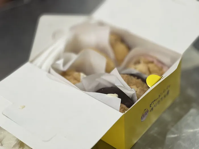 Beard Papa's Little Tokyo Picture 6
