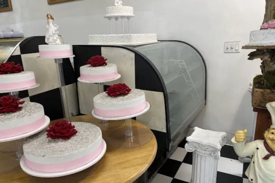 Gourmet LA Bakery