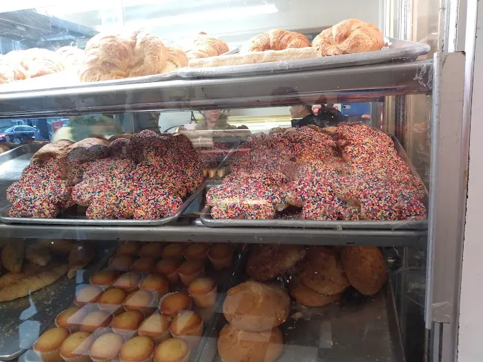 Gourmet LA Bakery Picture 7