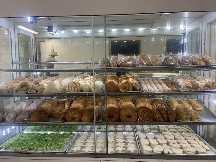 Gourmet LA Bakery Picture 10