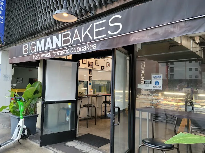 Big Man Bakes Picture 2