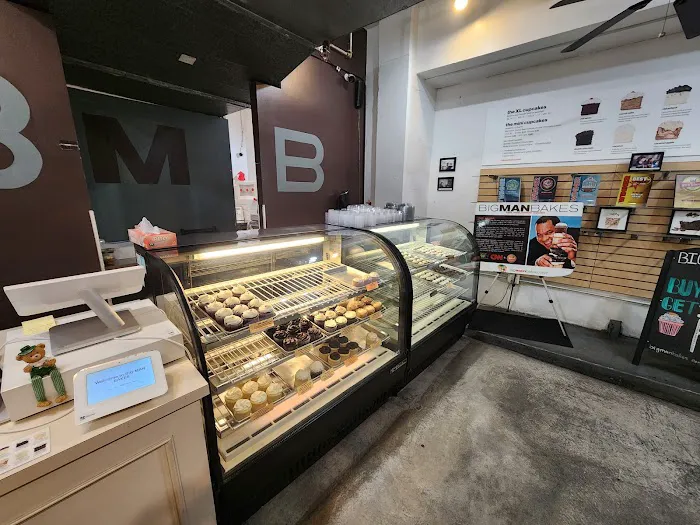 Big Man Bakes Picture 9