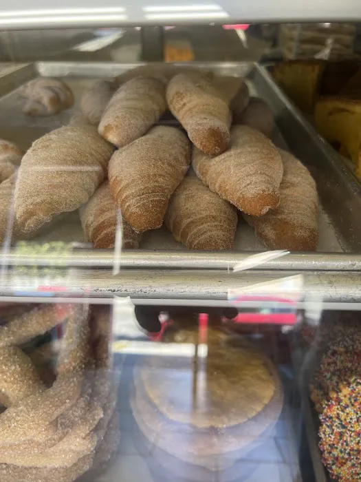 La Mexicana Bakery Picture 5