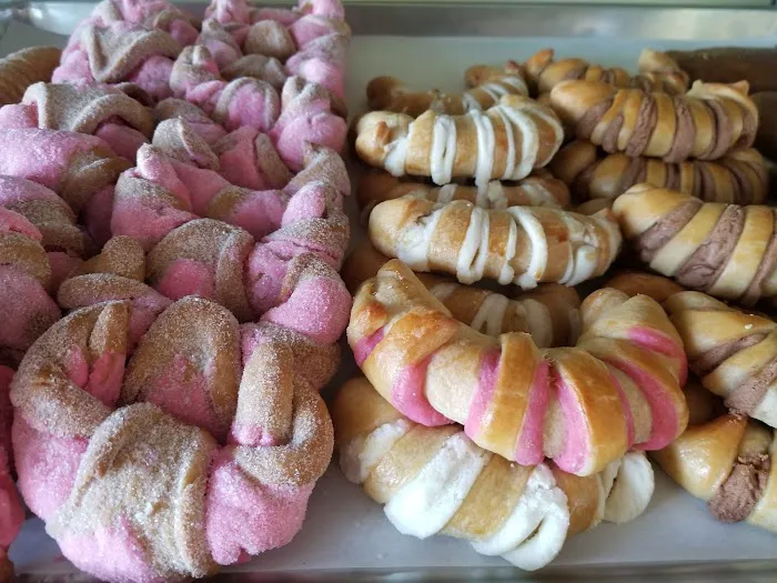 Lalo's Bakery Picture 2