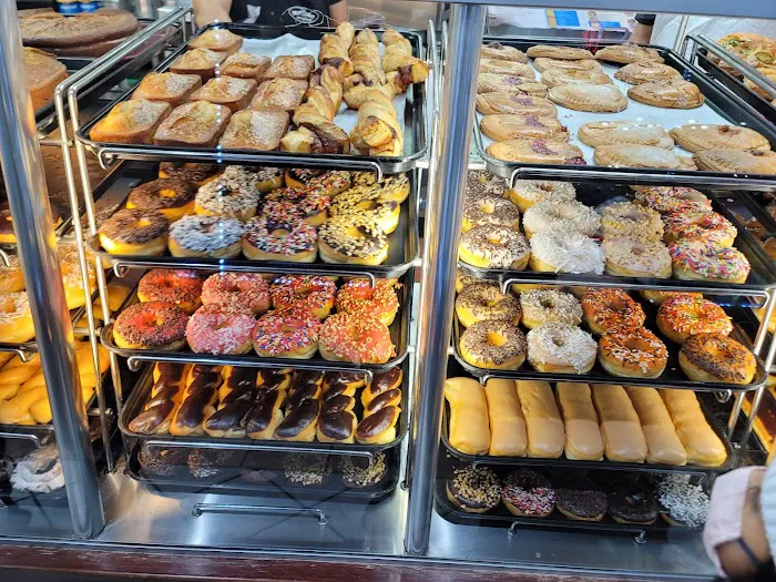 Yum Yum Donuts Picture 4
