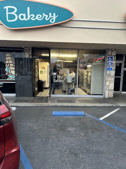 El Rey Bakery Picture 5