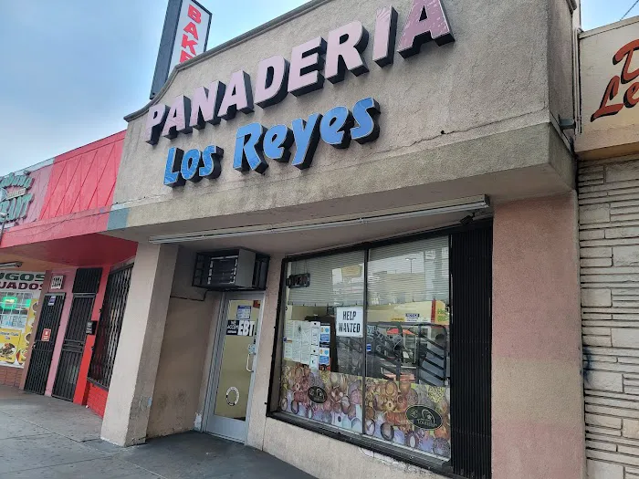 El Rey Bakery Picture 10