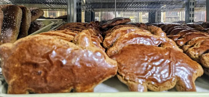 La Fama Bakery Picture 2