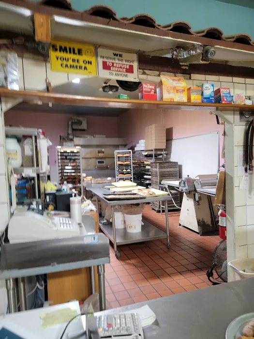 La Fama Bakery Picture 8