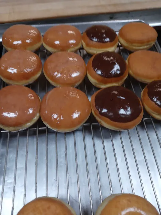 H & H Donuts Picture 1
