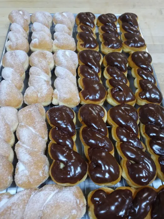 H & H Donuts Picture 3