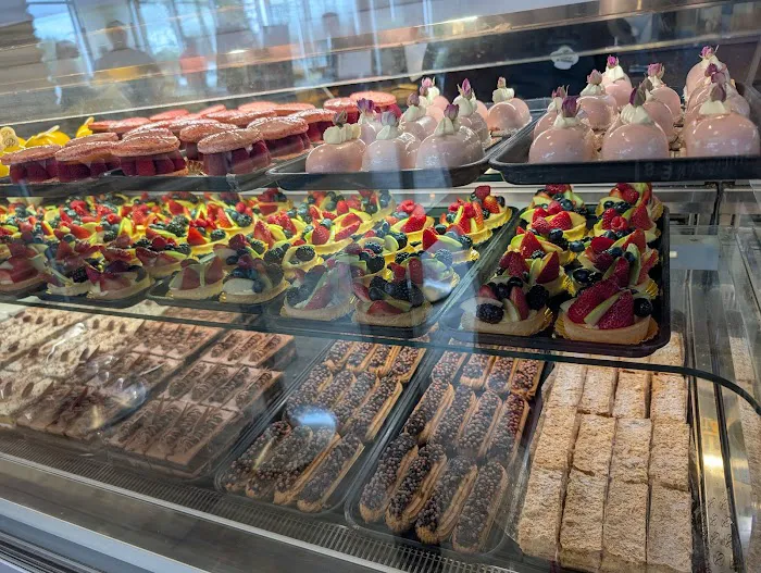 Porto's Bakery and Cafe Picture 8