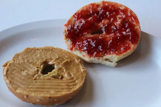 O C Donuts & BAGELS