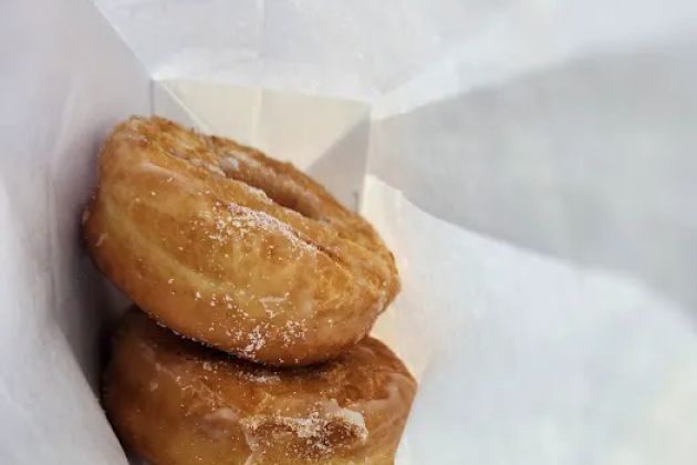 Baker's Dozen Donuts