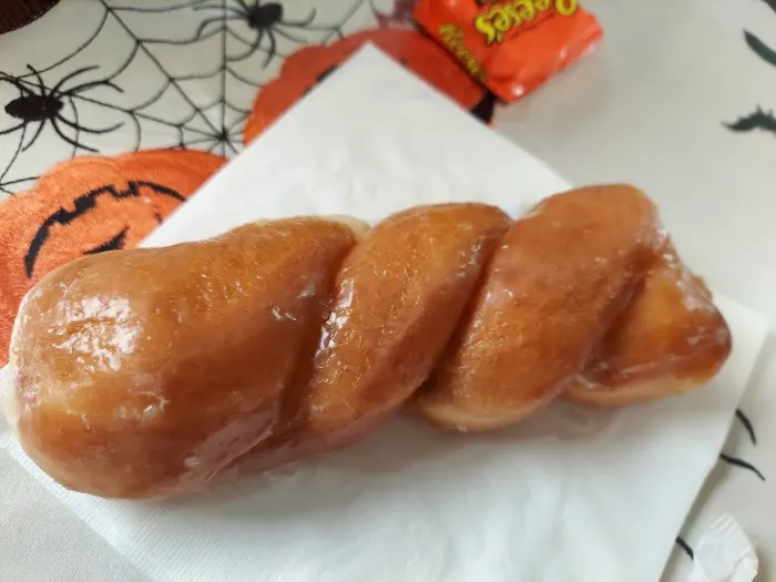 K D's Donut Shop Picture 5