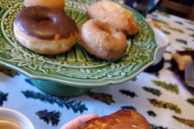Amy's Donuts