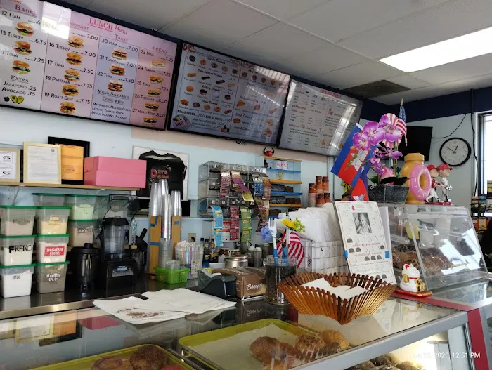 Dey's Donuts & Croissant Picture 1