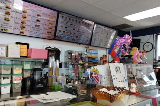 Dey's Donuts & Croissant