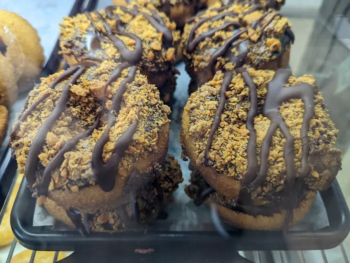Cloud 9 Donuts Picture 2