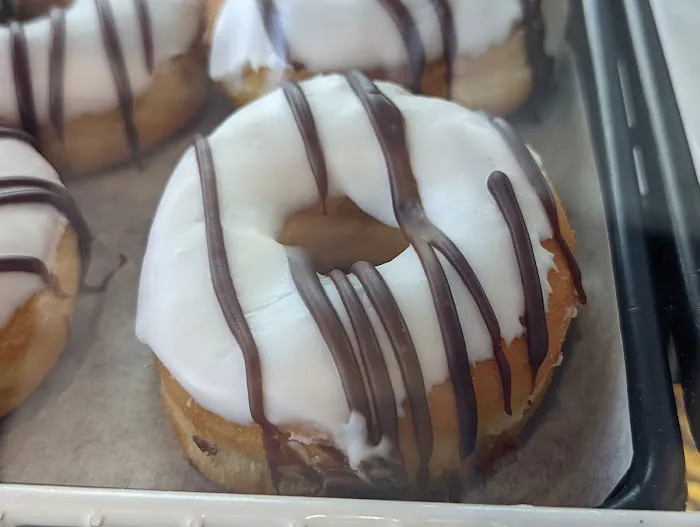 Cloud 9 Donuts Picture 9