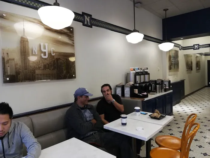 Noah's NY Bagels Picture 2